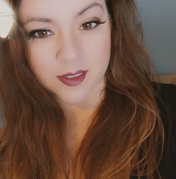 Meet your Posher, Jessica - Picture 1 of 1